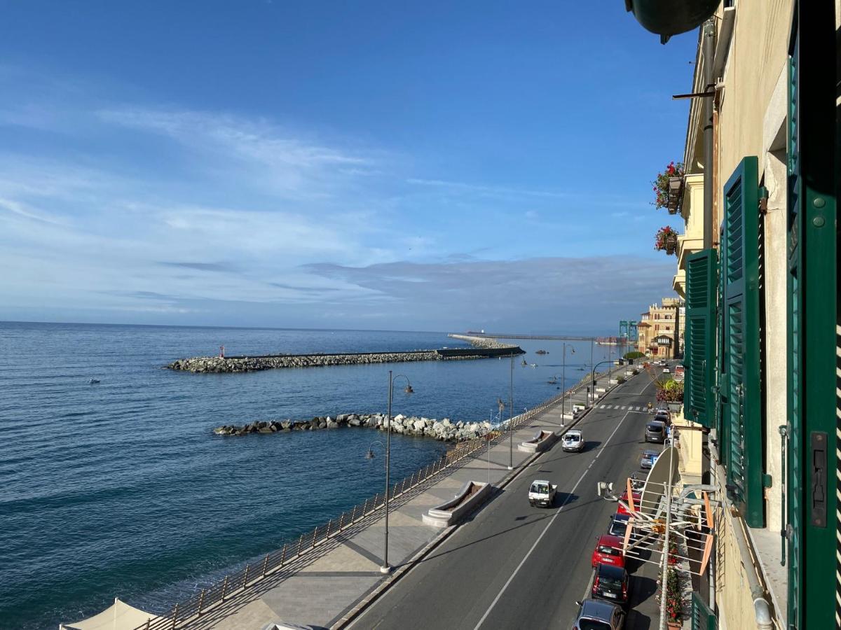 La Casetta Di Dory Sul Mare Генуя Экстерьер фото