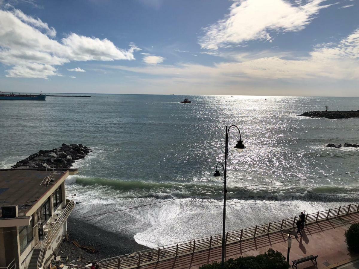 La Casetta Di Dory Sul Mare Генуя Экстерьер фото