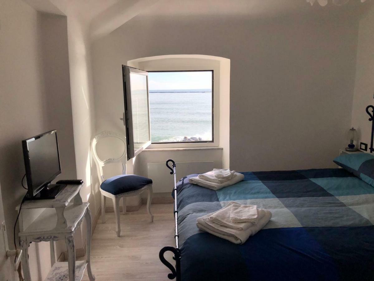 La Casetta Di Dory Sul Mare Генуя Экстерьер фото