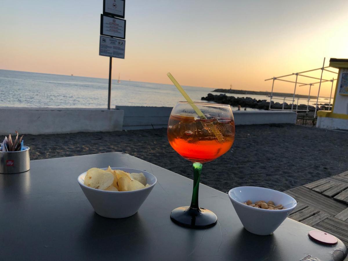 La Casetta Di Dory Sul Mare Генуя Экстерьер фото